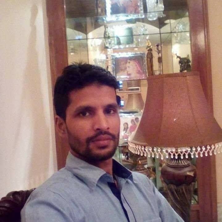 নিজেকে নিজের মতো — এক মুহূর্ত